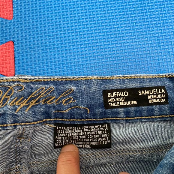 Buffalo David BITTON SAMUELLA Bermuda Jean Shorts Women's Size 8 Mid-Rise - Picture 4 of 7